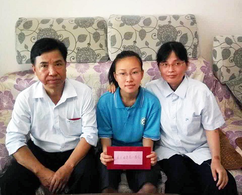 1468205435824728.jpg 不忘初心,帮扶济困.jpg